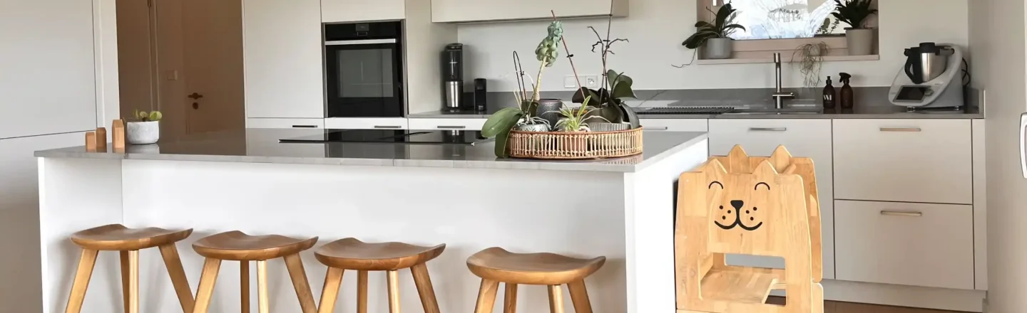 Pose de cuisine contemporaine avec montage professionnel à Dannemarie dans le Sundgau