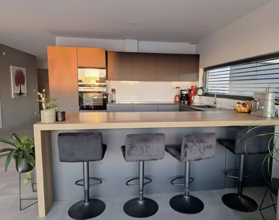 Aménagement d’une cuisine dans une maison neuve à Moernach, proche d’Altkirch
