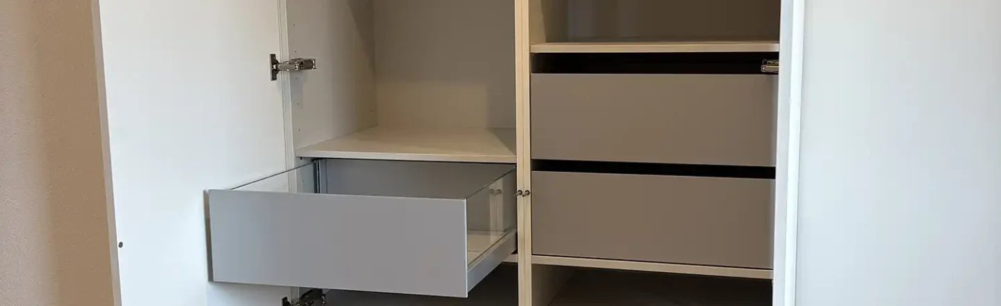 Dressing sur-mesure avec accessoires premium à Ferrette proche de Oltingue